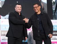 　計量の会場に姿を見せたミルコ・クロコップ（左）とアントニオ・ホドリゴ・ノゲイラ（撮影・金田祐二）