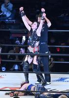 　安納サオリを下しベルトを守り切った上谷紗弥＝２９日