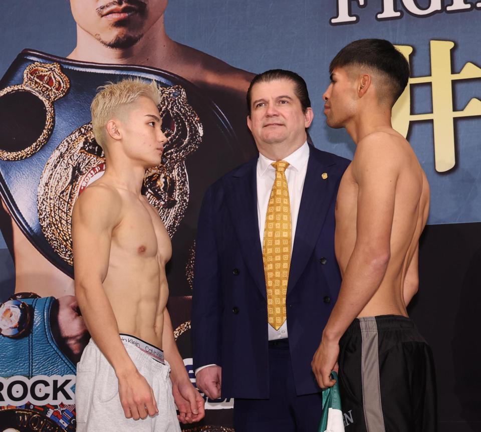 　イバン・バルデラス（右）と顔をあわせる吉良大弥（撮影・佐々木彰尚）