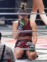 　がっくりのＲＥＮＡ（撮影・金田祐二）