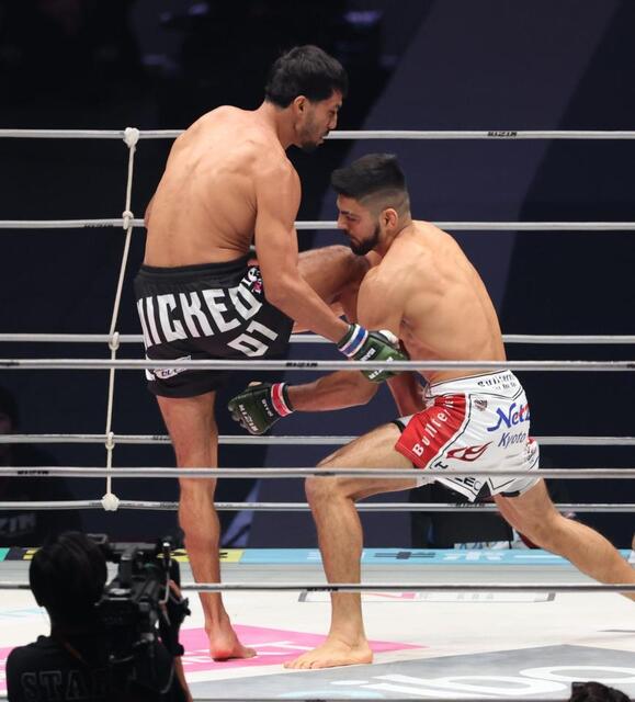 ヒザ一発  絶対王者まさか秒殺ＫＯ負け