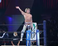 　コーナーで感極まる棚橋弘至（撮影・金田祐二）