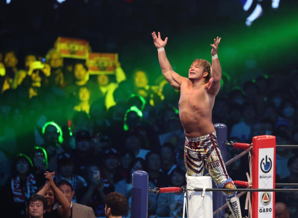 　ファンに別れを告げる棚橋弘至（撮影・金田祐二）