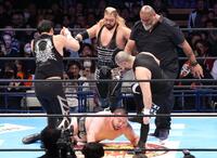 　Ｈ．Ｏ．Ｔから攻撃されるウルフアロン＝５日