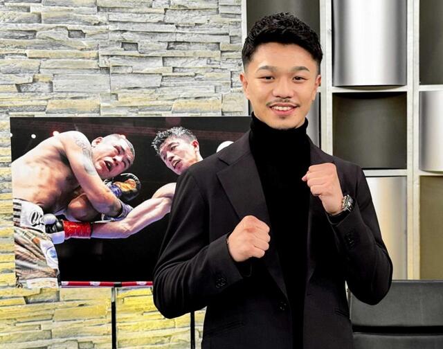 　番組収録で昨年１２月のエルナンデス戦を振り返った中谷潤人