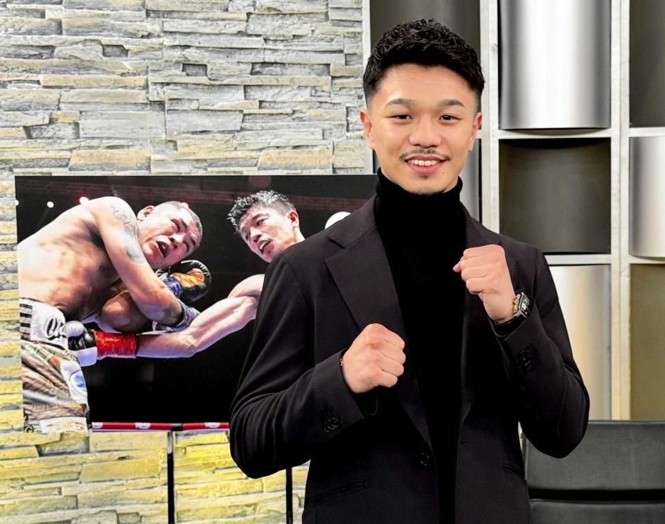 　番組収録で昨年１２月のエルナンデス戦を振り返った中谷潤人