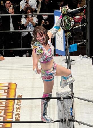 デビュー１５周年記念大会で林下詩美を破り、ＧＨＣ女子王座を初防衛した岩谷麻優