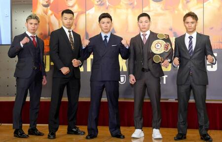 　健闘を誓う（左から）飯村樹輝弥、増田陸、岩田翔吉、松本流星、高田勇仁（撮影・金田祐二）