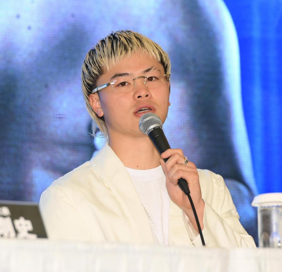 世界挑戦者決定戦の発表会見を行った那須川天心（撮影・堀内翔）