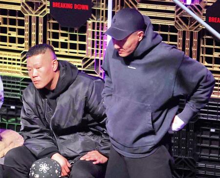 生田侑希（左）と誠