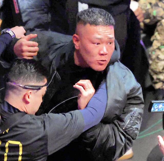 ＢＤ顔面凶器と横浜喧嘩自慢が大乱闘