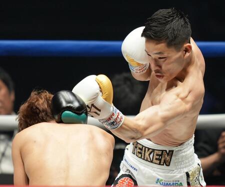 １回、高田勇仁を攻める松本流星