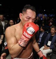 試合に敗れたノニト・ドネア（撮影・石井剣太郎）