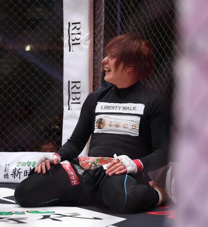 ＫＯ負けの舞杞維沙耶（撮影・佐々木彰尚）