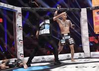 野田蒼（左）をＫＯした龍志（撮影・佐々木彰尚）