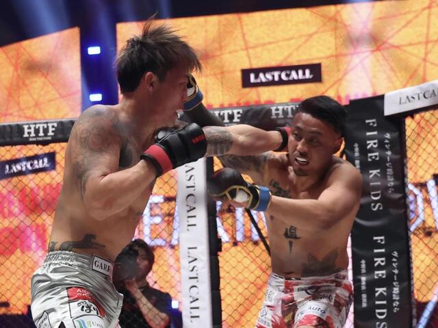 42歳元アウトサイダー   下馬評覆す劇勝