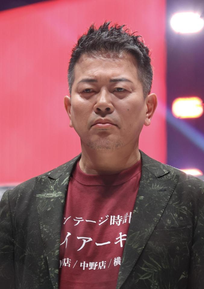 リングに立つ宮迫（撮影・佐々木彰尚）