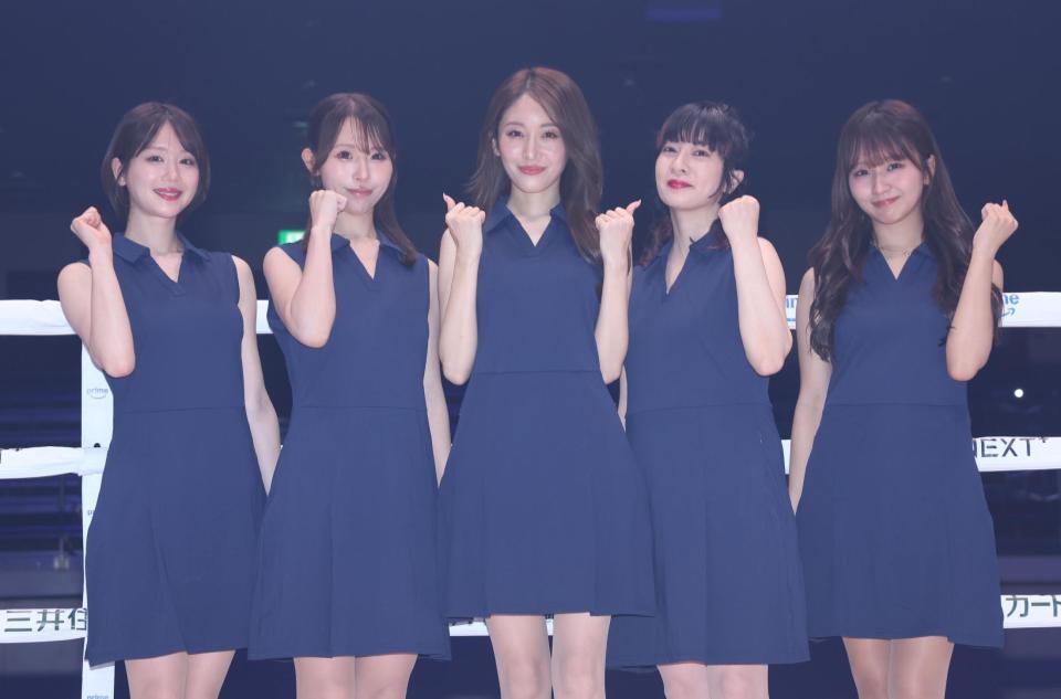 ラウンドガールを務める（左から）あらた唯、あお、ミラクルちり、小玉しのぶ、森脇梨々夏（撮影・佐々木彰尚）