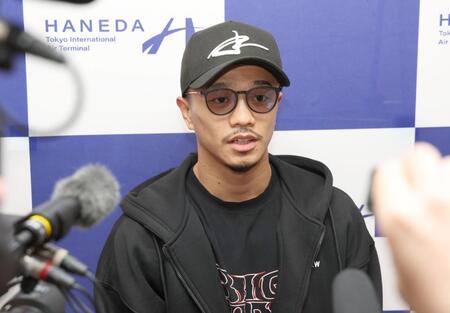 質問に答える中谷潤人（撮影・佐々木彰尚）