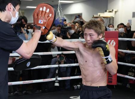 練習を公開した井上尚弥（撮影・金田祐二）