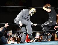 リングインする初代タイガーマスク