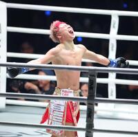 ロッタン・ジットムアンノンにＫＯ勝利し喜ぶ武尊（撮影・吉澤敬太）