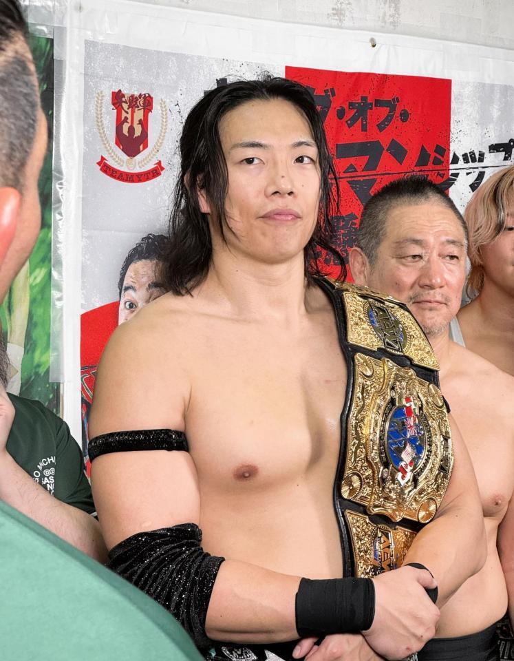 ＤＤＴと新日本の「一面対抗戦」に電撃登場した竹下幸之介
