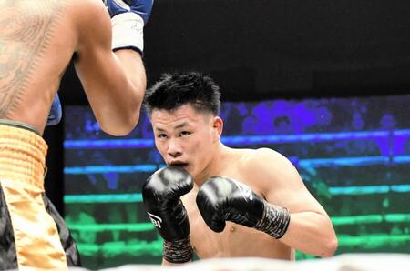 プロデビュー戦で２回ＴＫＯ勝ちを飾った藤木勇我