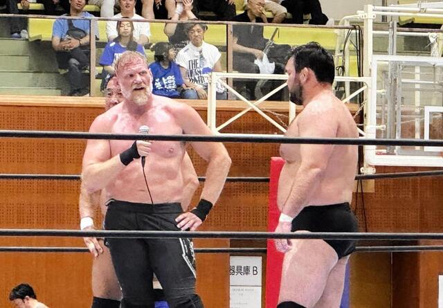 永田裕志、特別参戦したジョシュ・バーネット（左）とトリオで戦い、刺激を受けたウルフアロン