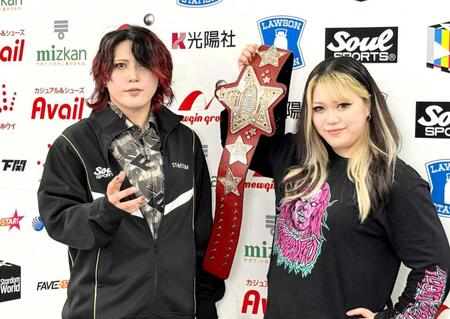 　スターダム入団とともに、６・３０後楽園大会でのワールド王者・鈴季すず（右）への挑戦が決定した林下詩美