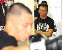 練習を公開した増田陸（手前）を視察する比嘉大吾陣営の関係者（撮影・石井剣太郎）