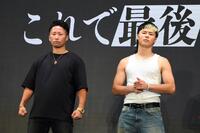 再戦が決定した井上拓真（左）と那須川天心（撮影・佐藤厚）