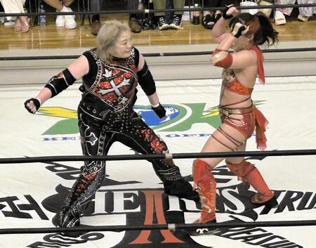 高瀬みゆきにパンチを放つ堀田祐美子