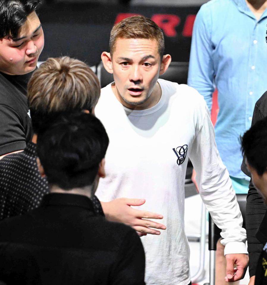 瓜田純士に食ってかかる前田島純