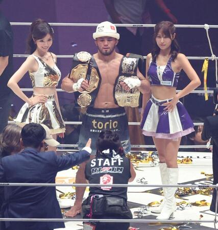 ＡＪ・マッキーに勝利したラジャブアリ・シェイドゥラエフ（撮影・中田匡峻）