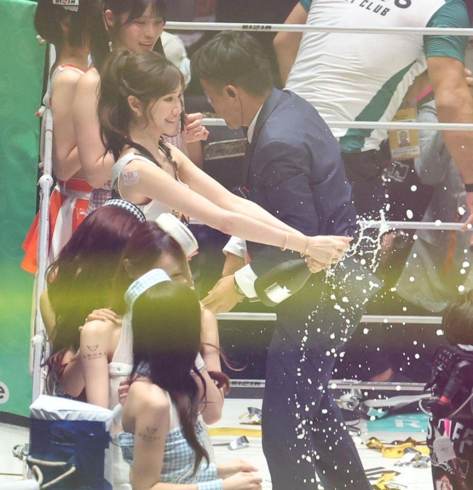 ＲＩＺＩＮガール・ＨＩＭＥＫＡ（撮影・中田匡峻）