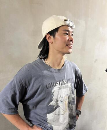 弟・龍心の雪辱劇を見届け、取材に応じる那須川天心