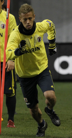 　今夏でのミラン移籍が困難になっている本田