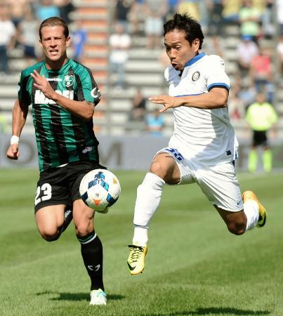 サッカー 長友が先制点アシスト