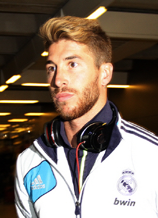 　レアル・マドリードのＤＦセルヒオラモスはバルセロナ戦でボランチ起用された