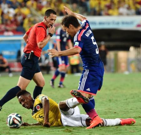 ブログを更新しファンに謝罪した長友（撮影・吉澤敬太）