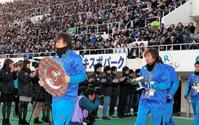 Ｇ大阪Ｖが万博凱旋！遠藤が６５００人前に来季も３冠宣言