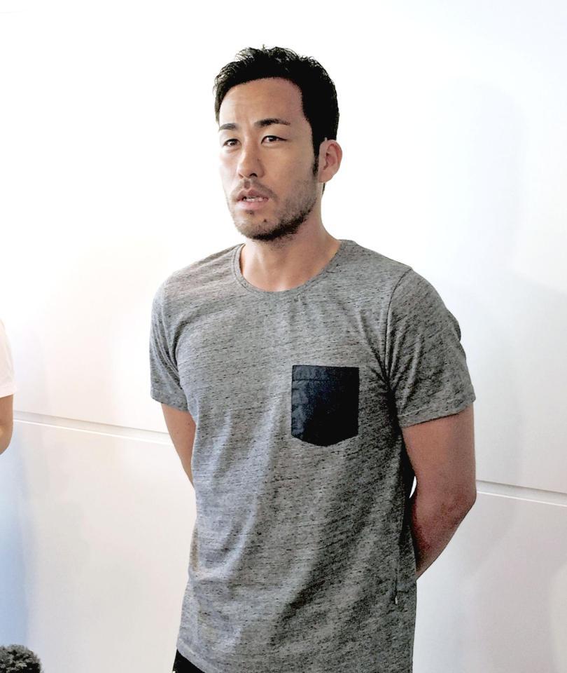 　シーズンを終えてイングランドから帰国した吉田