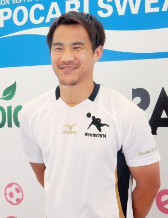 　サッカー日本代表の岡崎慎司＝２０日、堺市