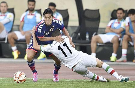 サッカー日本、イランに先制許す