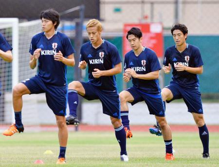 サッカー日本代表、非公開で調整