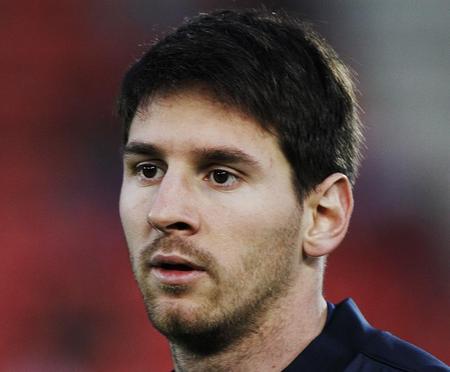 　２１日のクラシコ出場を目指しバルセロナＢで調整しているメッシ