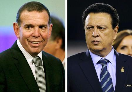 ＦＩＦＡのフアンアンヘル・ナポウト副会長（左）（ロイター＝共同）、アルフレド・アウィト副会長（右）（ゲッティ＝共同）