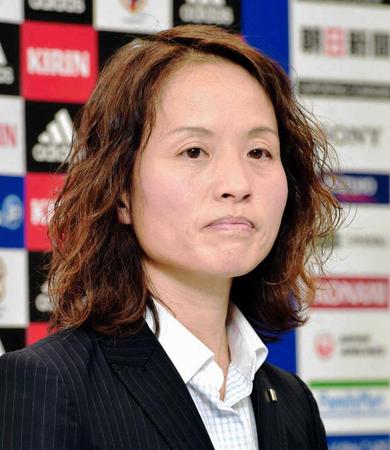 　女子日本代表「なでしこジャパン」の高倉監督