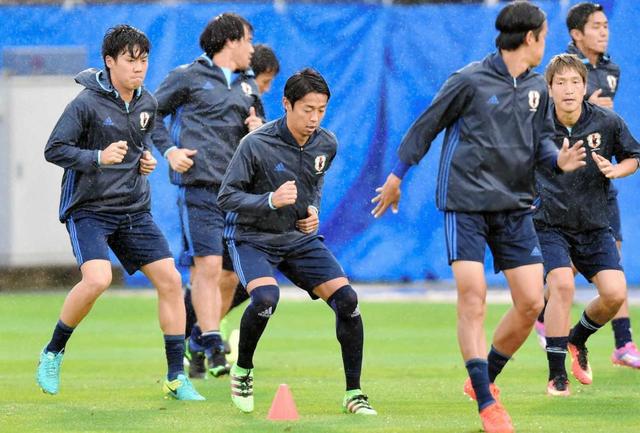 清武 左サイドで先発あるぞ 帰国１１時間後に即練習 強行日程でも サッカー デイリースポーツ Online